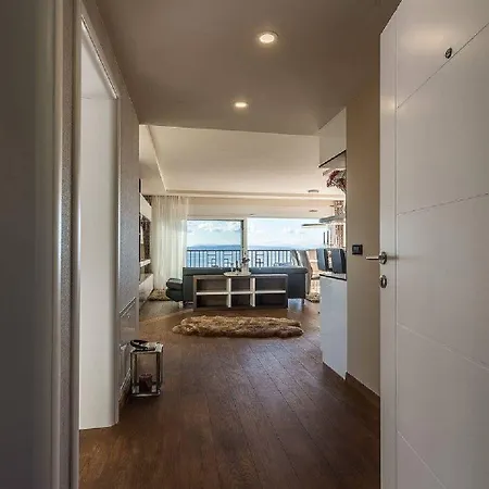 Bezauberndes Mit Pool, Meerblick, Garage, Waschmaschine * クレノヴィツァ