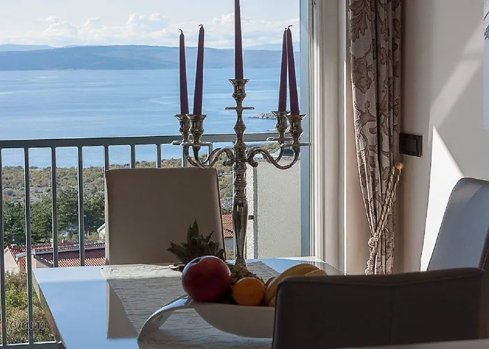 Bezauberndes Mit Pool, Meerblick, Garage, Waschmaschine Apartament